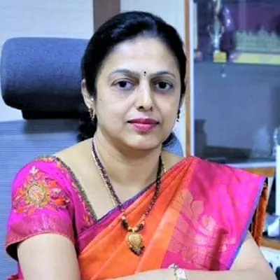 Dr Geetha R
